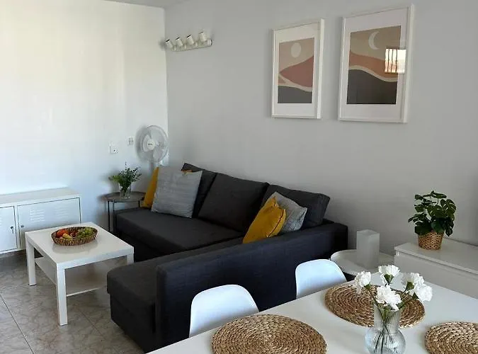 Pool View Primavera Apartment Arona (Tenerife)