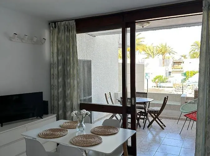 Pool View Primavera *