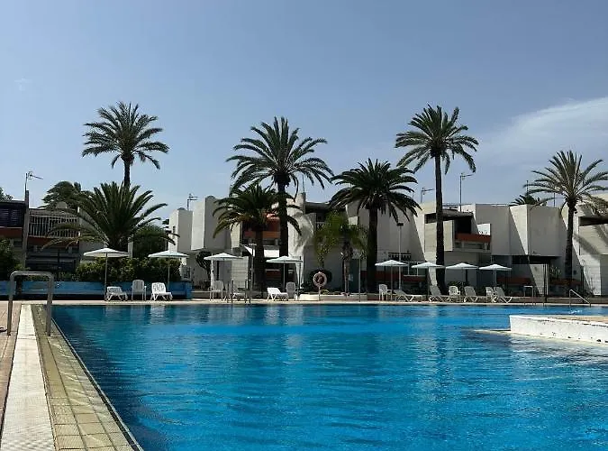 Pool View Primavera *