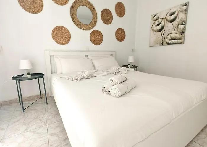 Pool View Primavera *