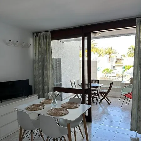 Pool View Primavera *